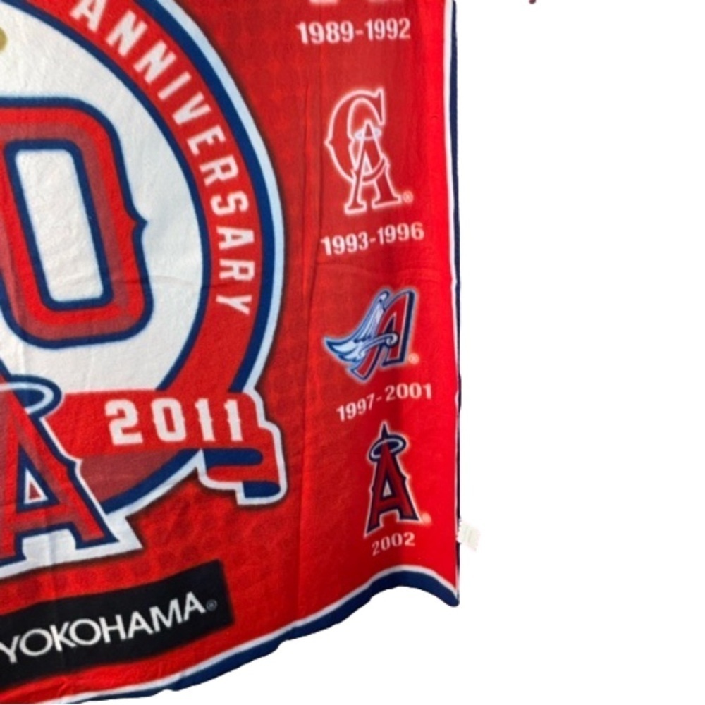 Fans Rare 50 Year Anniversary Of Memories California Angels Red Throw Blanket - Picture 4 of 9